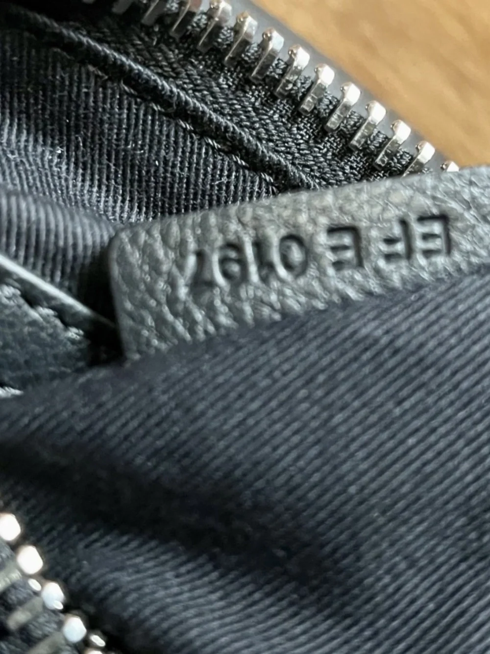 Givenchy - Pandora - Calf - Large - Black - Made in Italy - 15W x 8.5 H